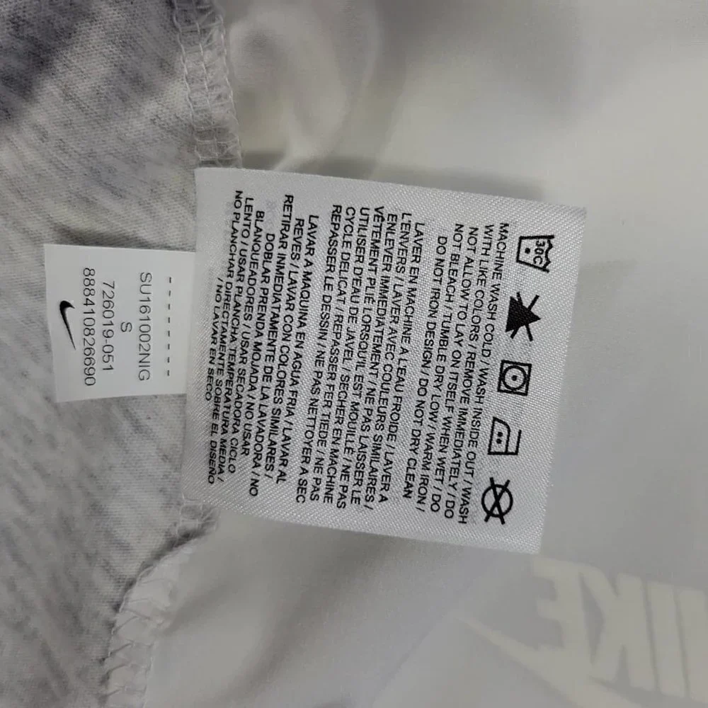 Nike White T-Shirt #74 Size S